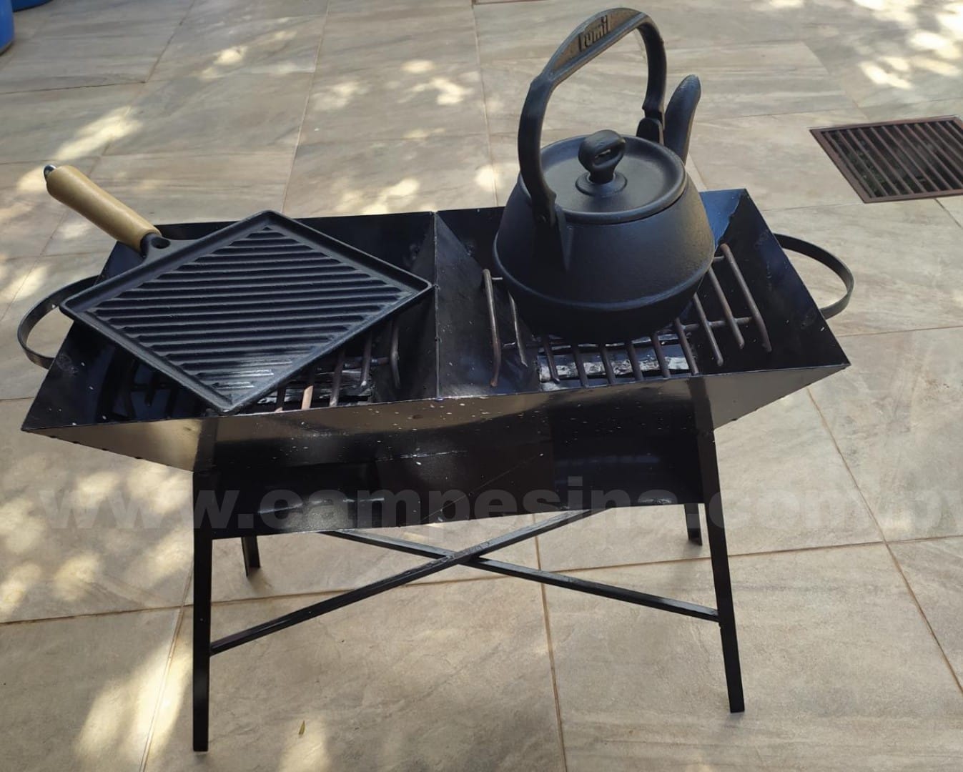 COMBO MOKOI BRASERO DOBLE + SARTEN CHURRASQUERA + PAVA 2 LTS